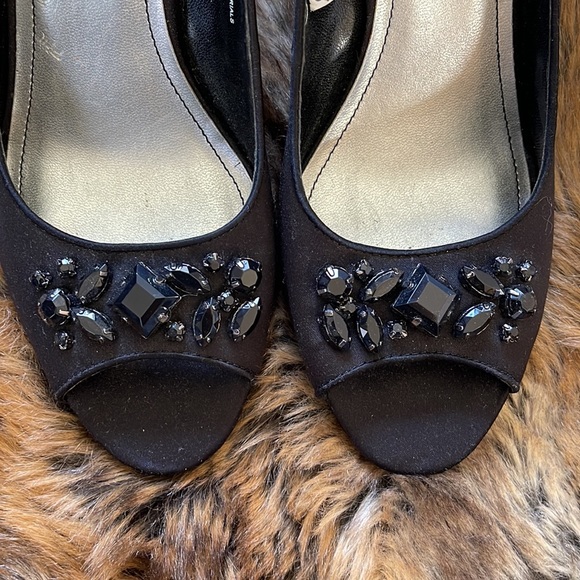 Isaac Mizrahi heels - Picture 2 of 7